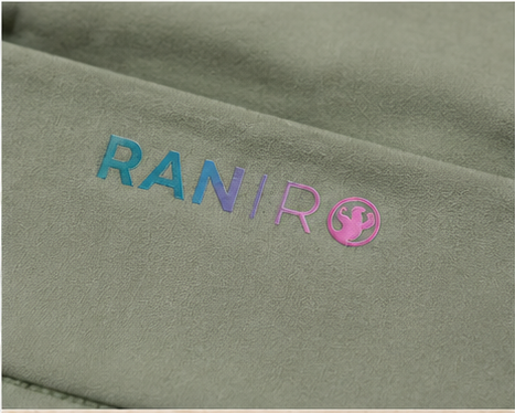 Minimalitsické logo na kvalitnej športovej čelenke od Raniro.