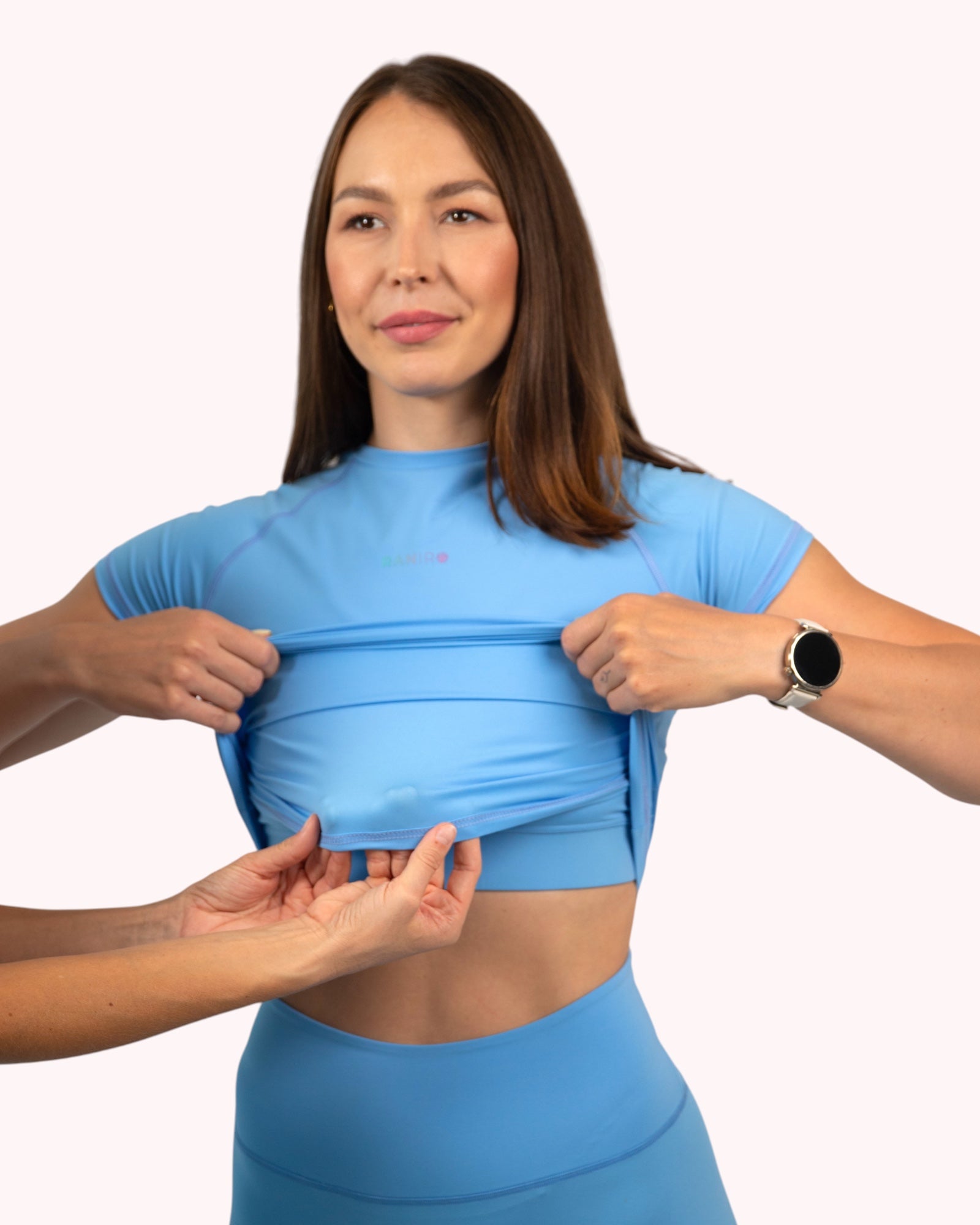 Active Aura Crop - podšité tričko s ľahkou oporou bez podprsenky